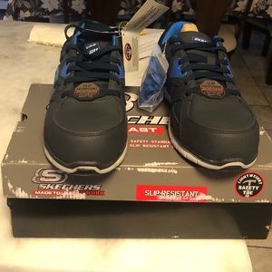 sketchers slip resistant
